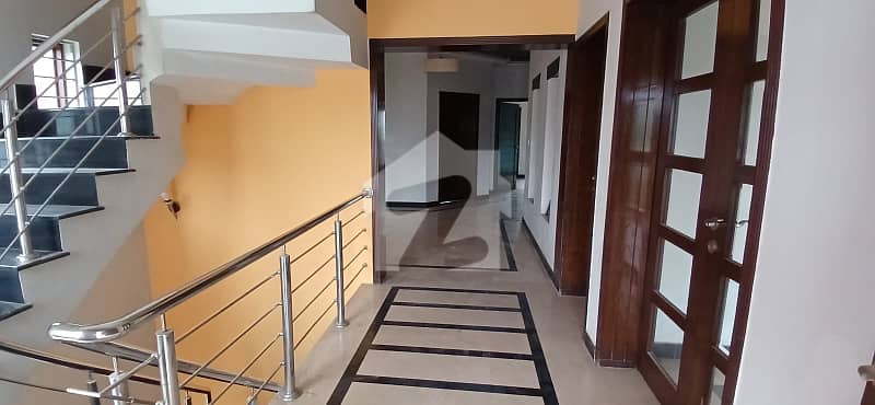 PARK FACE FULL HOUSE FOR RENT 3570 PARK FACE FULL HOUSE FOR RENT 3570