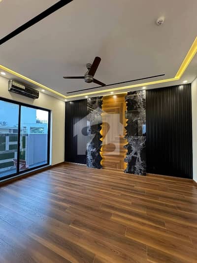 17 Marla Luxury Park Facing Semi Furnished House For Sale Buch Executive Villas