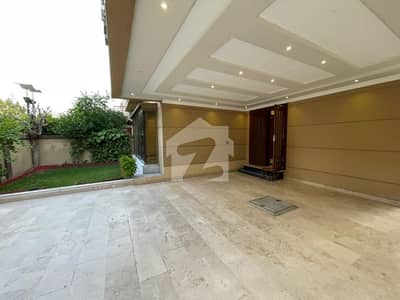 Excellent Condition Extra Land + Corner Villa For Sale In Safari Villas 3 Bahria Town Islamabad