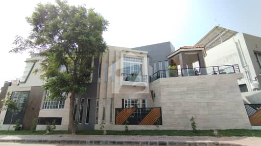 بحریہ ٹاؤن فیز 2 بحریہ ٹاؤن راولپنڈی,راولپنڈی میں 5 کمروں کا 1 کنال مکان 10.5 کروڑ میں برائے فروخت۔ بحریہ ٹاؤن فیز 2 بحریہ ٹاؤن راولپنڈی,راولپنڈی میں 5 کمروں کا 1 کنال مکان 10.5 کروڑ میں برائے فروخت۔