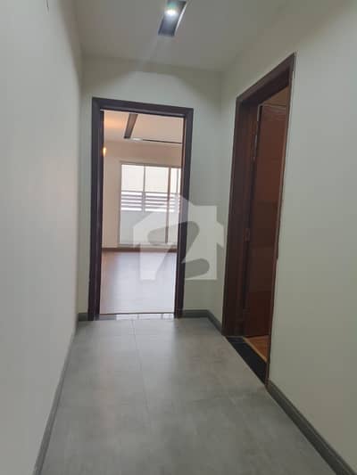 Gulberg Arena 2 Bed Non Furnished Apartment Available For Sale Gulberg Arena 2 Bed Non Furnished Apartment Available For Sale
