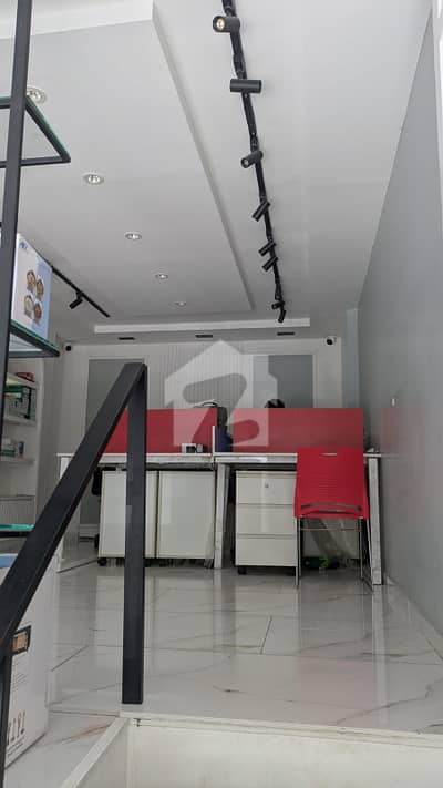 کلفٹن ۔ بلاک 5 کلفٹن,کراچی میں 2 مرلہ Studio دکان 5.5 کروڑ میں برائے فروخت۔
