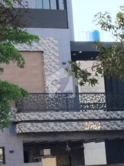 اقبال ایونیو فیز 3 اقبال ایوینیو,لاہور میں 3 کمروں کا 1 کنال بالائی پورشن 92.0 ہزار میں کرایہ پر دستیاب ہے۔