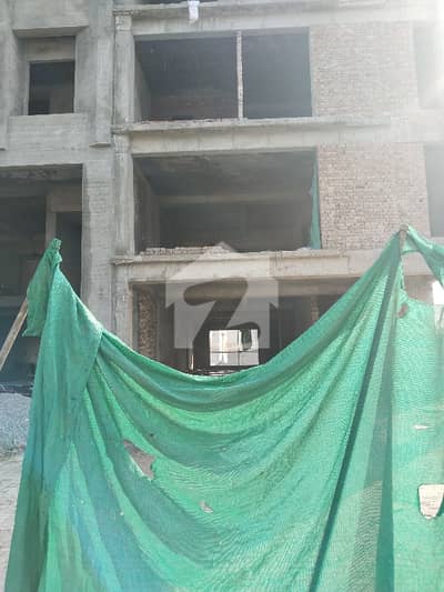 یونین لیونگ مین کینال بینک روڈ,لاہور میں 8 مرلہ عمارت 6.5 لاکھ میں کرایہ پر دستیاب ہے۔