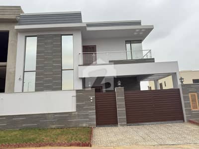 272 Sq Yd Villa For Sale Precinct-6. A+ Construction | 4 or 5 Beds | Drawing, Dining, Lounge, Modern Kitchen & Greasy Kitchen. Just 5 Mins Drive from Main Gate | Near Park, Mosque, Beacon House School, Midway Commercial & Bahria Heights.