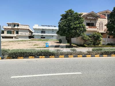 1 Kanal South Face Jinnah Boulevard Plot For Sale IN Sector B DHA Phase 2 Islamabad:
