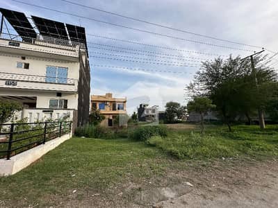 آئی ۔ 16 اسلام آباد میں 6 مرلہ رہائشی پلاٹ 85.0 لاکھ میں برائے فروخت۔