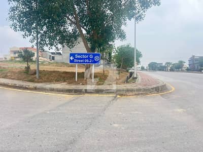 بحریہ ٹاؤن فیز 8 ۔ بلاک جی بحریہ ٹاؤن فیز 8,بحریہ ٹاؤن راولپنڈی,راولپنڈی میں 10 مرلہ رہائشی پلاٹ 79.0 لاکھ میں برائے فروخت۔ بحریہ ٹاؤن فیز 8 ۔ بلاک جی بحریہ ٹاؤن فیز 8,بحریہ ٹاؤن راولپنڈی,راولپنڈی میں 10 مرلہ رہائشی پلاٹ 79.0 لاکھ میں برائے فروخت۔