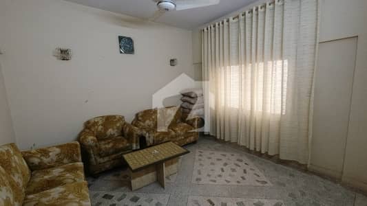A Prime Location House Of 120 Square Yards In Federal B Area - Block 5