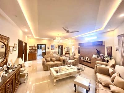 16 MARLA BEAUTIFUL DESIGNER HOUSE