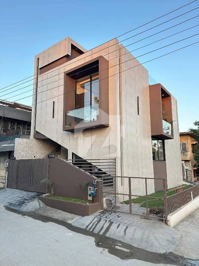 I-9/1 Corner House Size 5 Marla Double Story Brand New House For Sale