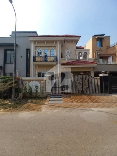 Brand New 10 Marla Luxury House For Sale In Paragon City Almost Facing Park!