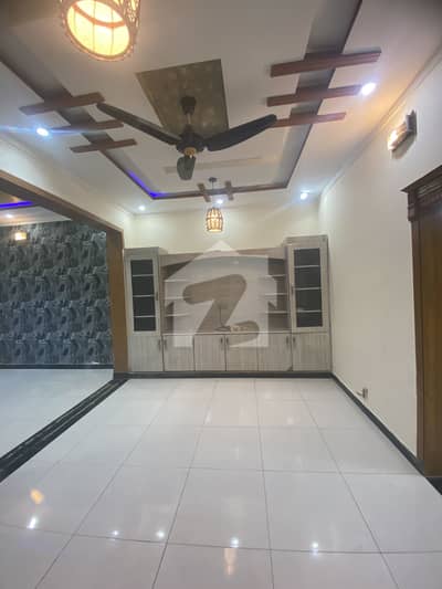 5 MARLA UPPER PORTION AVAILABLE FOR RENT ONLY ELECTRICITY 5 MARLA UPPER PORTION AVAILABLE FOR RENT ONLY ELECTRICITY