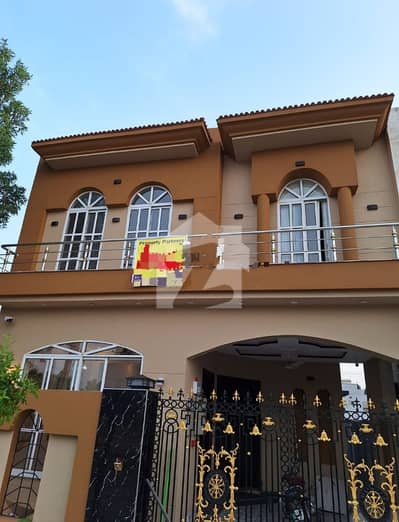 DHA REHBER   SECTOR 2  BLOCK J  5 MARLA SLIGHTLY USED HOUSE FOR SALE IN REASONABLE PRICE DIRECT DEAL WITH OWNER OWSUM LOCATION