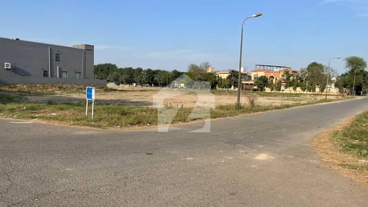 4 Kanal Pair Plot For Sale On Main Road Q Block DHA Phase 8 Air Avenue Lahore