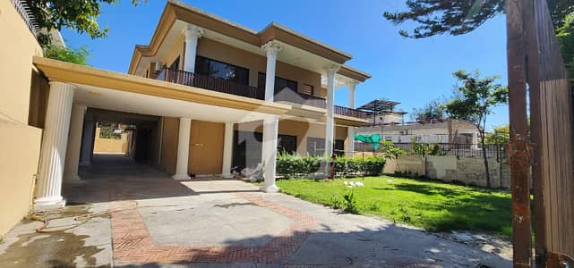 BEAUTIFUL FULL HOUSE FOR RENT IN E-7