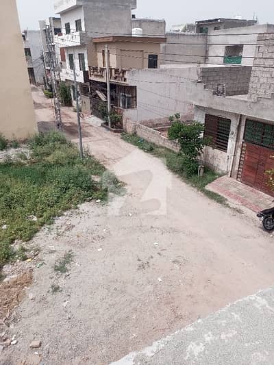 5 Marla single structure corner house for sale 30 feet Street in New Chatha Bukhtwar, Chak Shahzad, Islamabad.