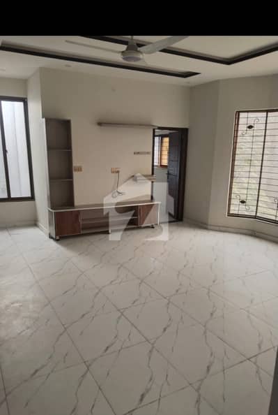 5 Marla Lower Portion Available For Rent