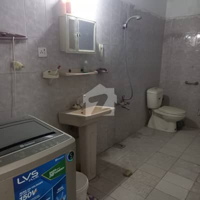 گلشنِ اقبال - بلاک 7 گلشنِ اقبال,گلشنِ اقبال ٹاؤن,کراچی میں 11 کمروں کا 3 کنال مکان 25.0 لاکھ میں کرایہ پر دستیاب ہے۔