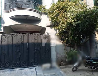 5 Marla Owner Build Double Storey House For Sale Near Emporium Mall 5 Marla Owner Build Double Storey House For Sale Near Emporium Mall