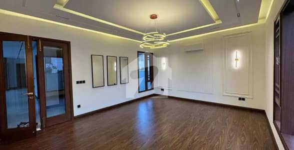 500 Yards Brand new West Open Bungalow For Rent With Basement Only For Multinationals And Bankers