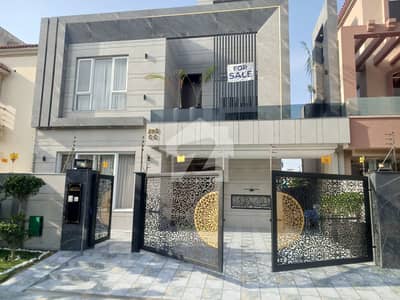10 Marla Designer House For Sale In Cc Block At Very Hot Location 10 Marla Designer House For Sale In Cc Block At Very Hot Location
