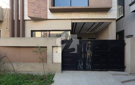 A Prime Location 5 Marla House Has Landed On Market In Lake City Meadows Phase 1 Of Lahore