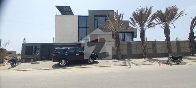 600yds Khy-e-Shujaat Bungalow Available for Sale DHA Phase 8