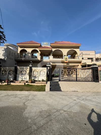 1 Kanal Spanish Design House For Sale In Valancia Town Lahore