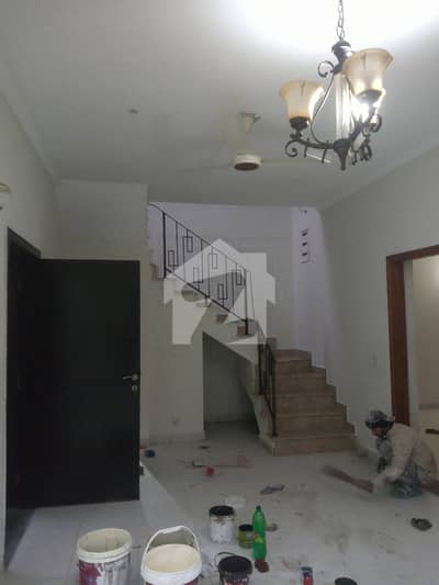 ڈیوائن گارڈنز لاہور میں 3 کمروں کا 5 مرلہ مکان 2.25 کروڑ میں برائے فروخت۔