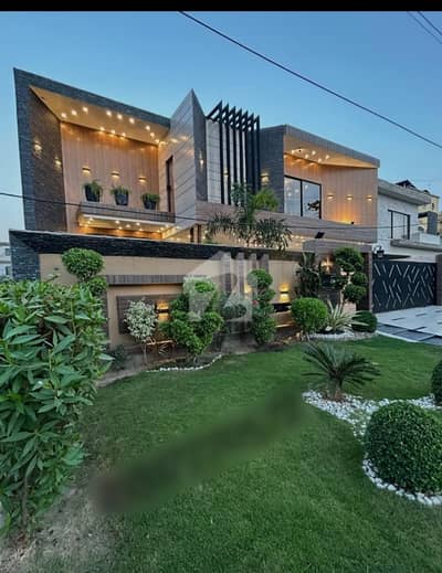 Valancia Town 1-Kanal Modern design Brand New State-of-the-Art Bungalow Design by NCA Graduate on 60'Road Near Park Masjid and market