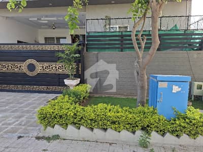 Furnished Emerican style 3 story house is up for sale