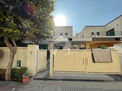 بحریہ ٹاؤن ۔ سفاری ولاز 3 بحریہ ٹاؤن راولپنڈی,راولپنڈی میں 3 کمروں کا 12 مرلہ مکان 4.75 کروڑ میں برائے فروخت۔ بحریہ ٹاؤن ۔ سفاری ولاز 3 بحریہ ٹاؤن راولپنڈی,راولپنڈی میں 3 کمروں کا 12 مرلہ مکان 4.75 کروڑ میں برائے فروخت۔