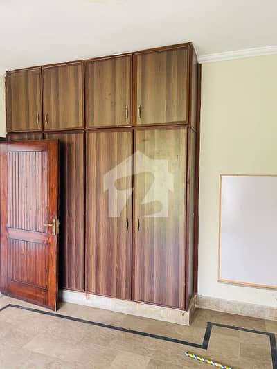 10 Marla 1.25 Storey Owner Build House For Sale Near Ucp University & Shaukat Khanam Chowk