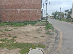 3.5 Marla Corner Plot For Sale