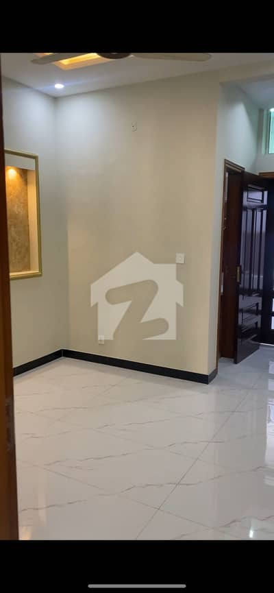 Beautiful Designer House Near To Park