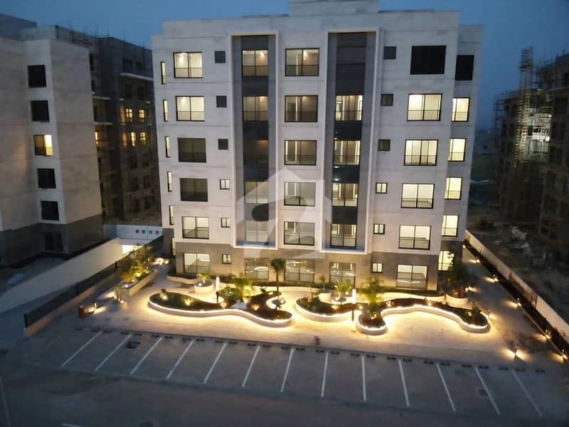 3 Beds Apartment For Sale 3 Beds Apartment For Sale