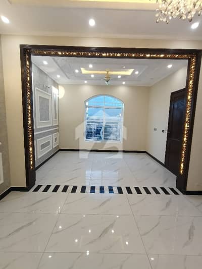 Central Park Housing Scheme  10 Marla Portion Available For Rent In Central Park
