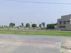 Beautiful 5 Marla House Available On 50 Feet Road For Rent