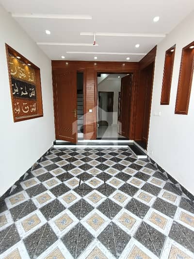 Central Park Housing Scheme  5 Marla House available for rent in A block  VIP location  near to park masjid and market