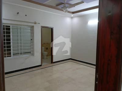 پی ڈبلیو ڈی ہاؤسنگ سوسائٹی ۔ بلاک ڈی پی ڈبلیو ڈی ہاؤسنگ سکیم,اسلام آباد میں 6 کمروں کا 10 مرلہ مکان 1.2 لاکھ میں کرایہ پر دستیاب ہے۔