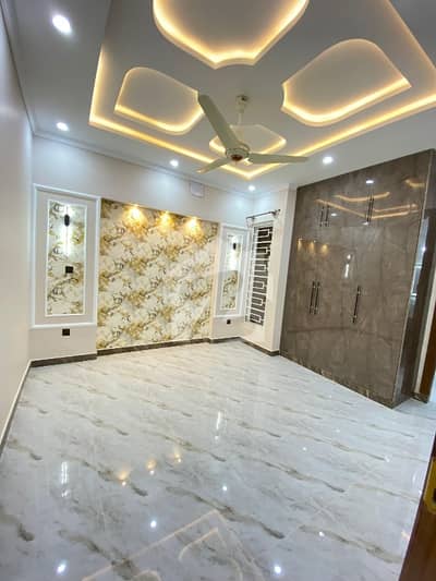 Luxurious Spacious Designer Brand New GROUND PORTION FOR RENT, in Soan Garden Block H Prime Location This House ? Near To Isl Express Highway
