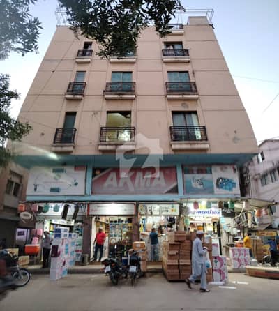 طارق روڈ کراچی میں 4 کمروں کا 5 مرلہ فلیٹ 1.7 کروڑ میں برائے فروخت۔