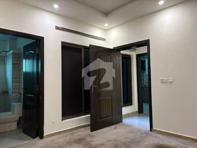 18 West 2 Bed Flat In F11