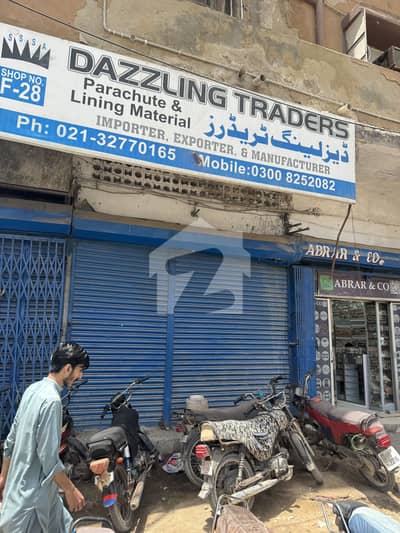 ایم اے جناح روڈ کراچی میں 4 مرلہ Studio دکان 2.5 لاکھ میں کرایہ پر دستیاب ہے۔