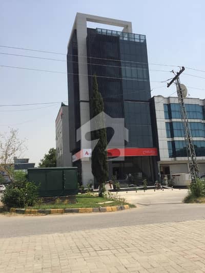 ایف ۔ 10 مرکز ایف ۔ 10,اسلام آباد میں 2 کنال عمارت 11.5 ارب میں برائے فروخت۔