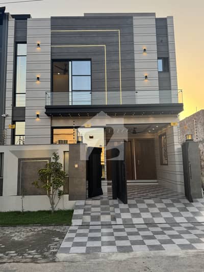 Beautiful House For Sale In Central Park Housing Society Lahore Beautiful House For Sale In Central Park Housing Society Lahore