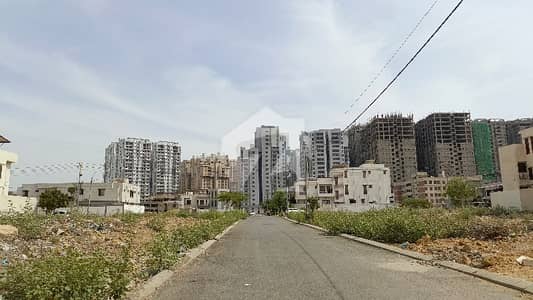 600 Square Yards Next To Corner Plot For Sale