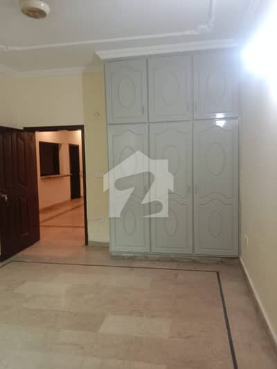10 Marla Upper Portion Johar Town