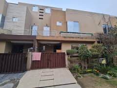4 Marla Well Maintained House Available For Sale In Paragon City